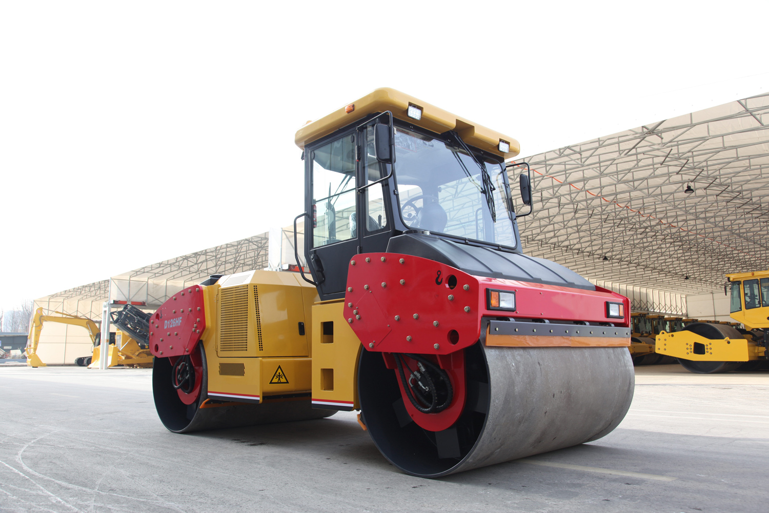 D126HF Tandem roller