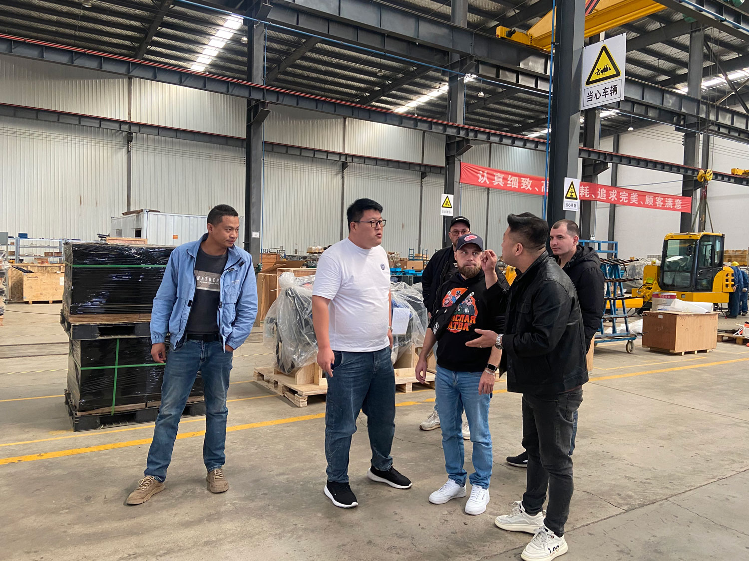 China Excavator Factory