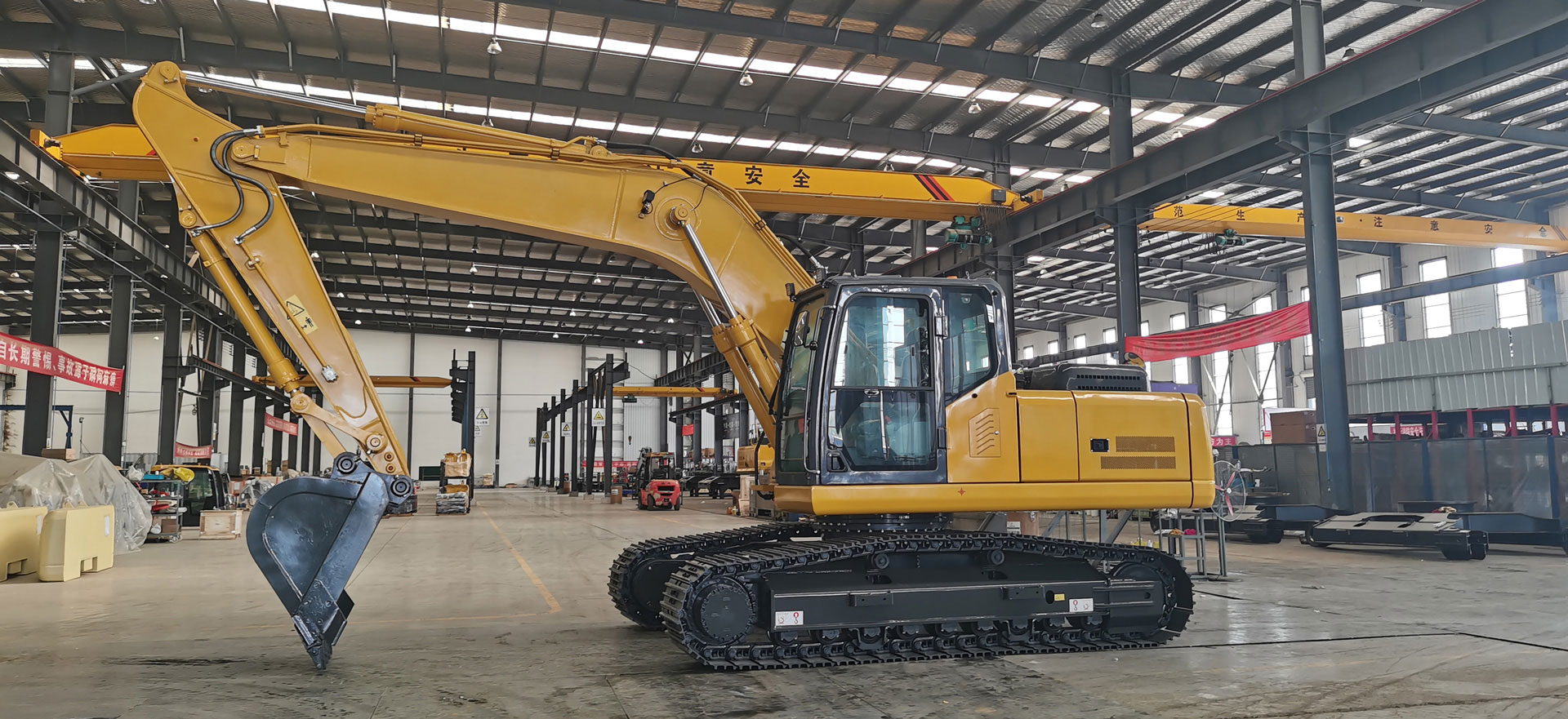 China Excavator Factory