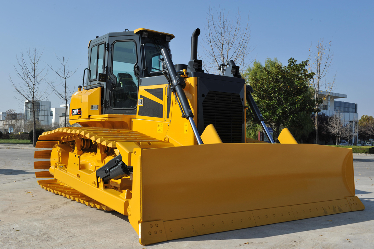 DH17-G bulldozer engine compartment from China bulldozer manufacturer