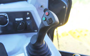 中国机械厂生产的DH17-G CH推煤型推土机铲刀