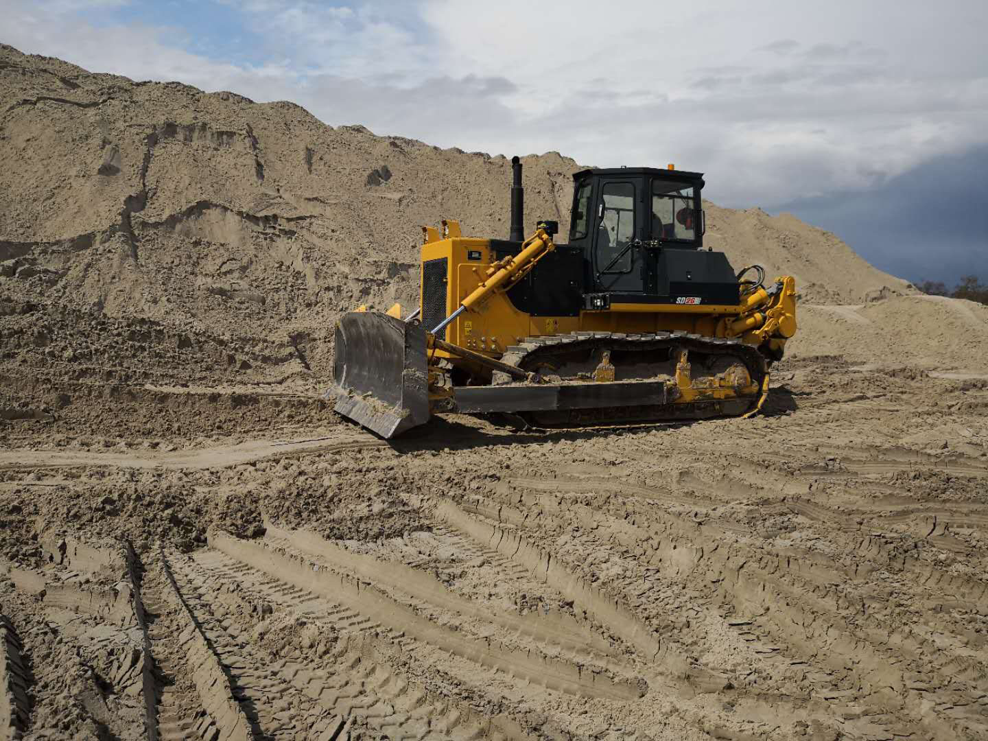 SD26 中型推土机