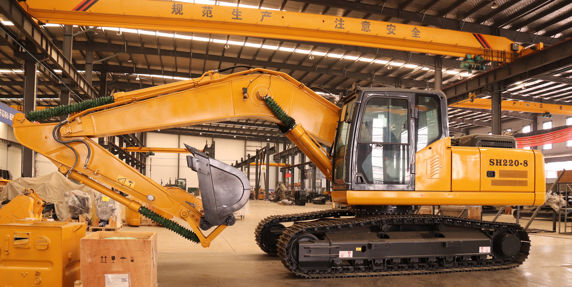 SH220 Medium Excavator