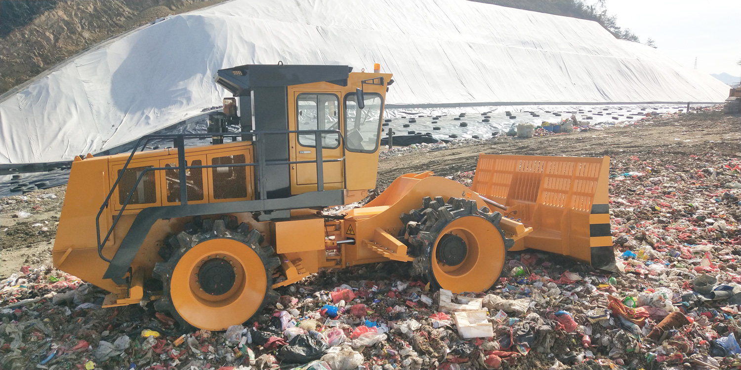 C300H Landfill compactors