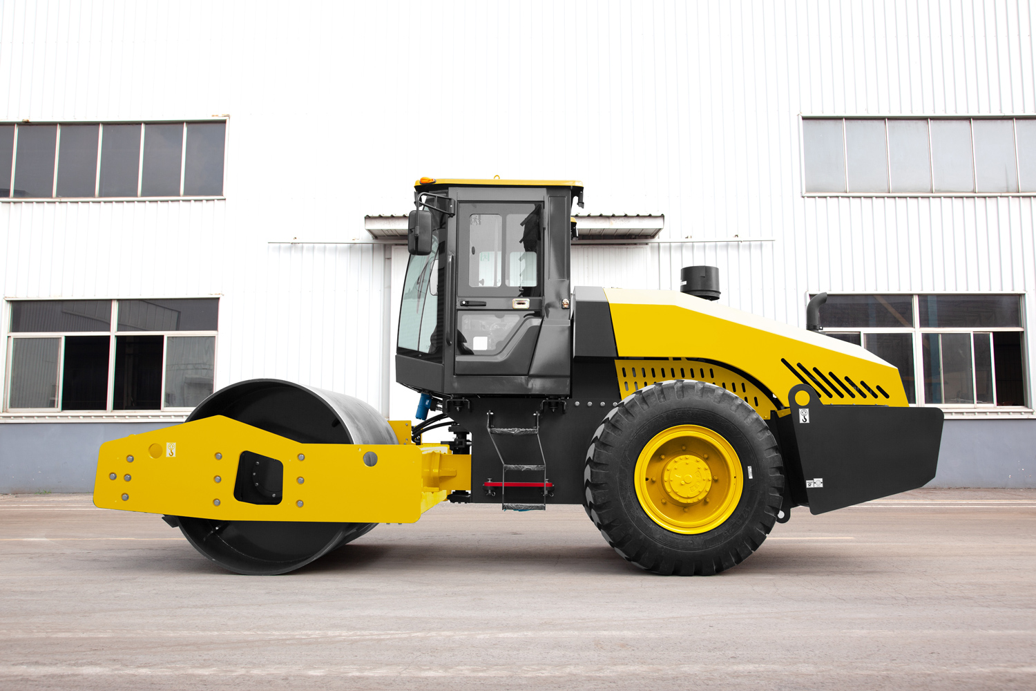 S101S Single-drum vibratory roller