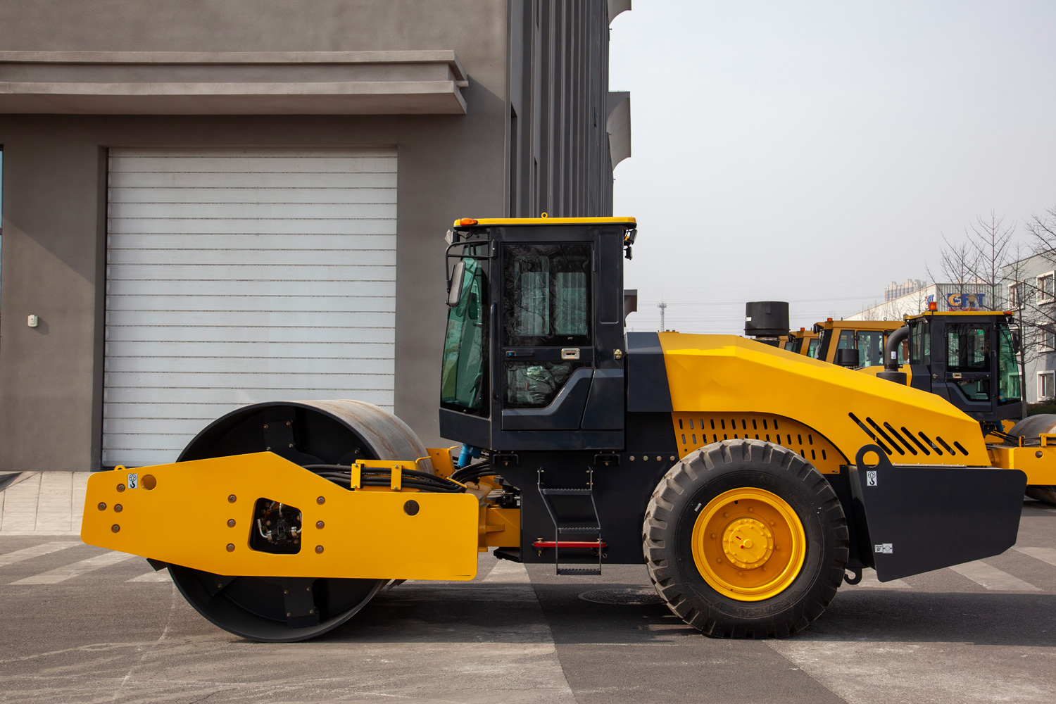 S121D Single-drum vibratory roller