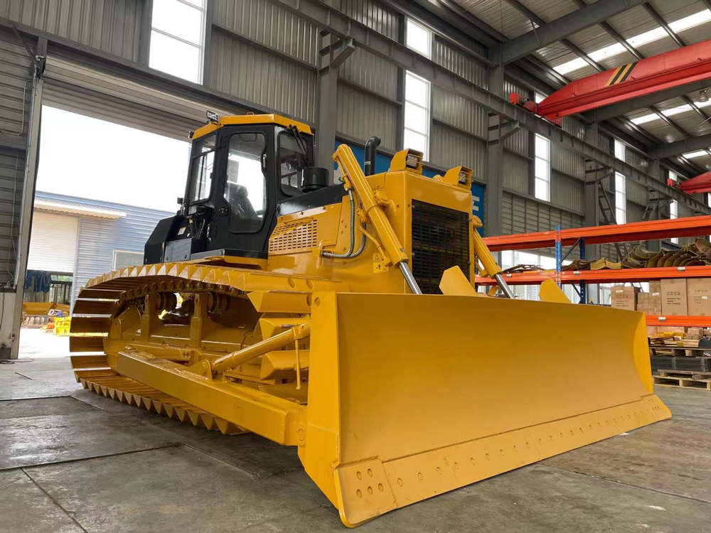 SD16 bulldozer factory detail